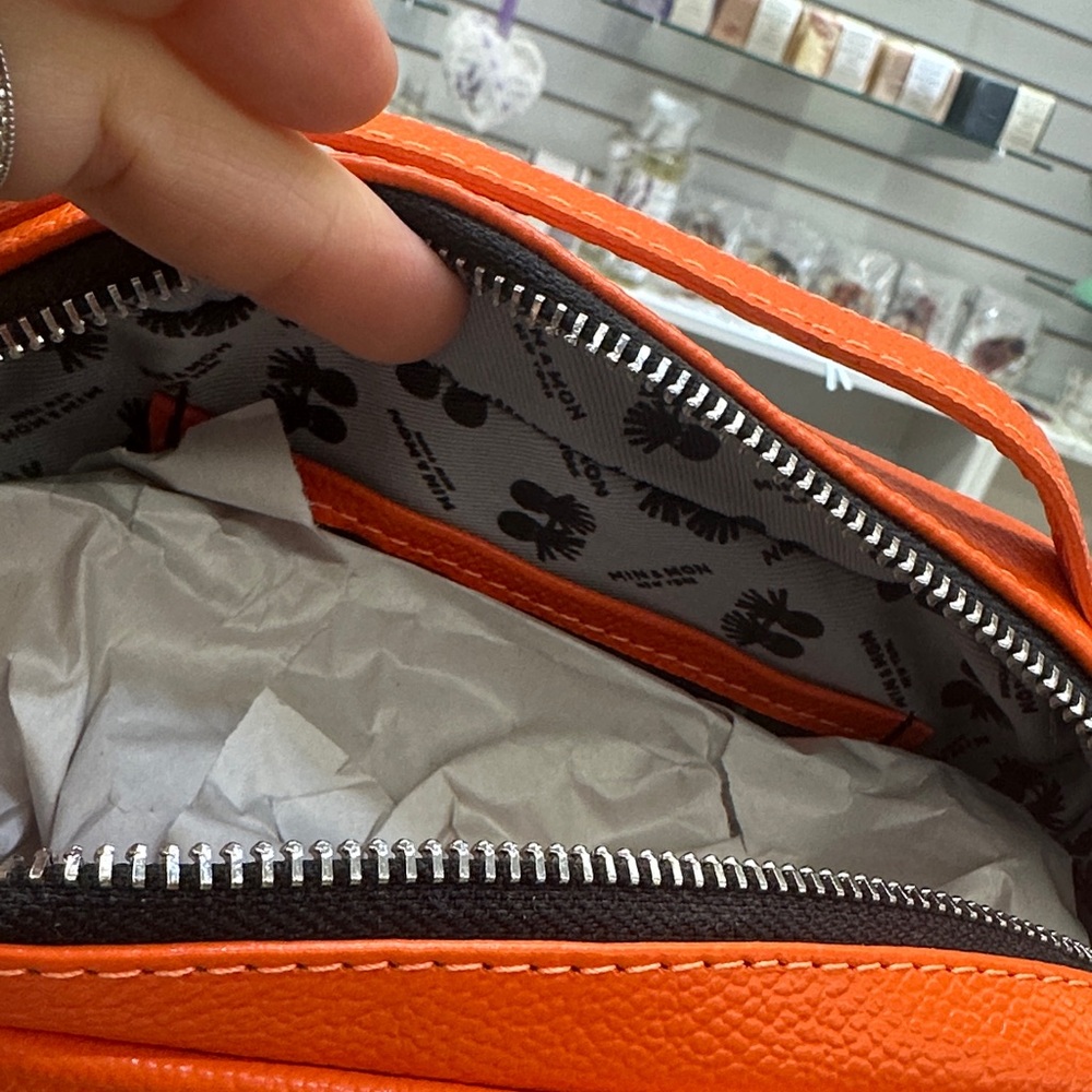 Min & Mon Orange Tiger Embroidered Crossbody Bag - Picture 5 of 6